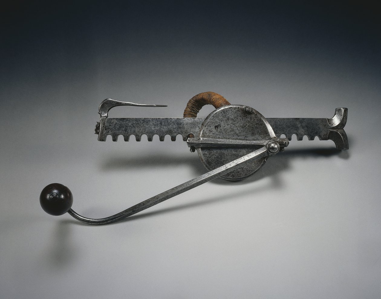 Cranequin by German School