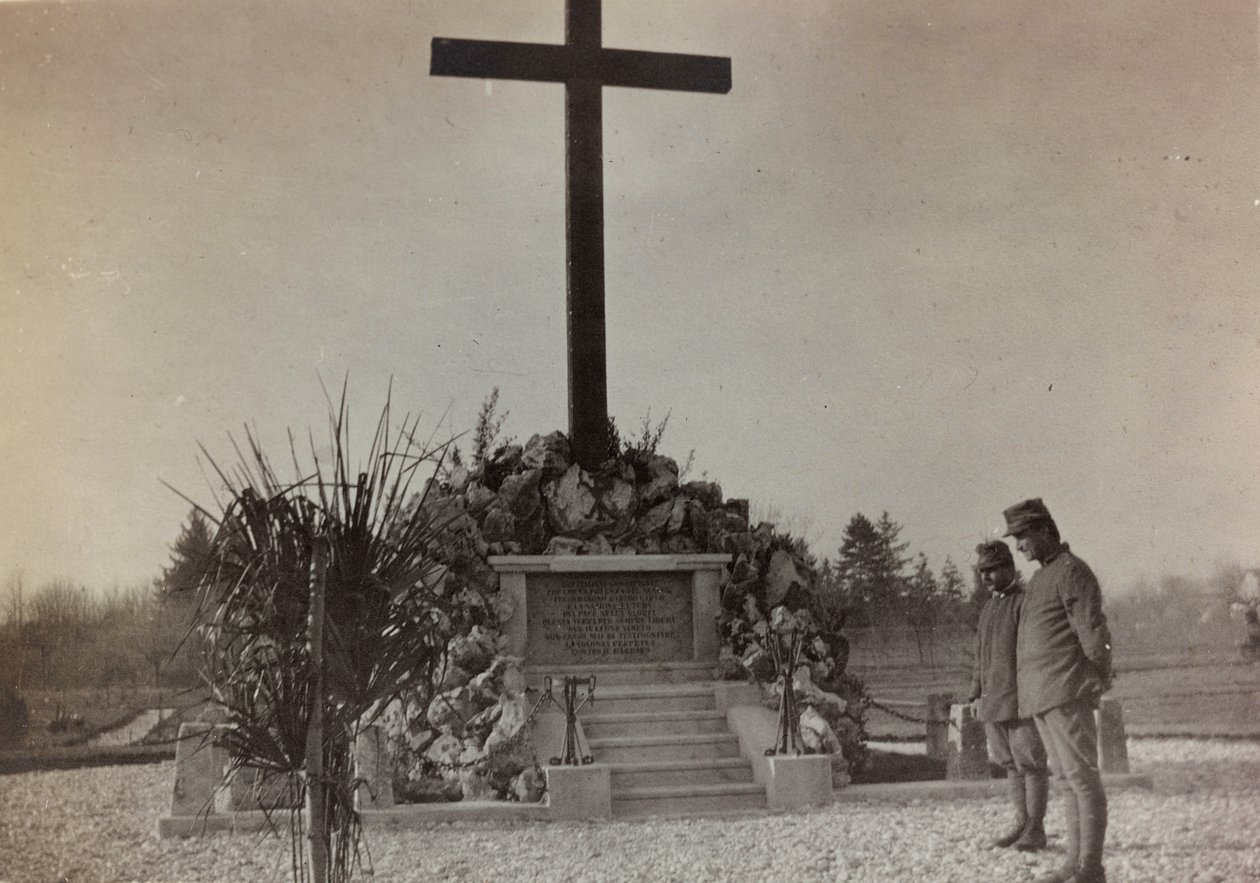 Album "Pictures of War II": War Memorial in Gradisca by Gigliucci Gigliucci
