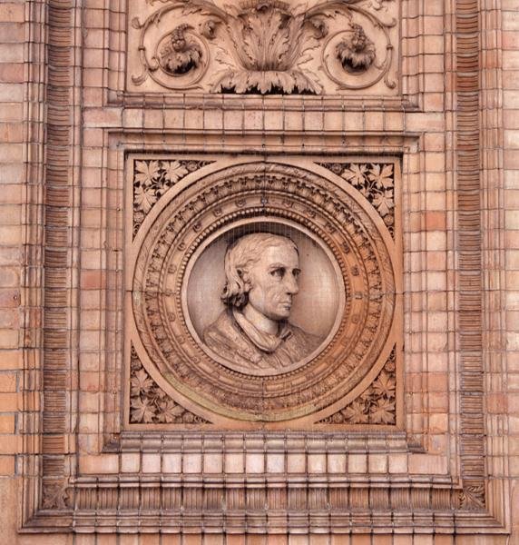 Detail (Hamburger Kunsthalle facade) by H. v. d. Schirrmacher G. T. and Erbe A. Hude