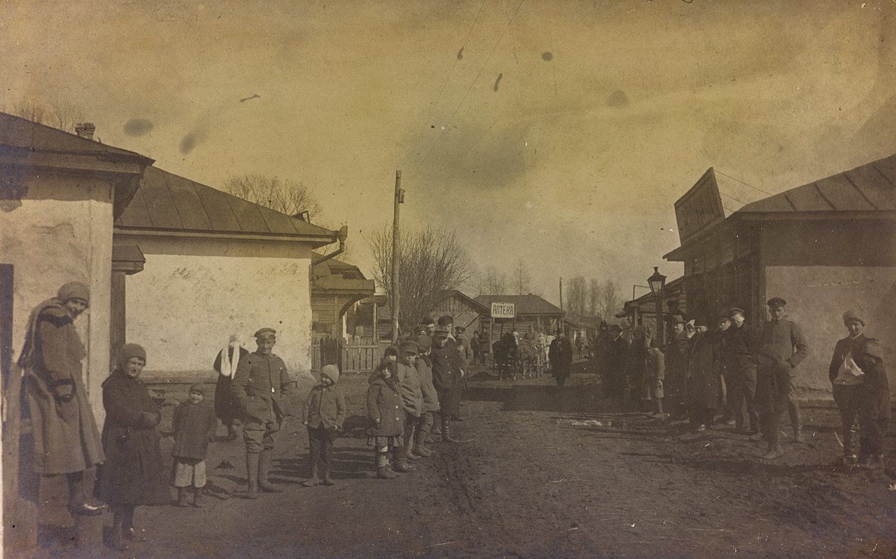 First World War: Ukraine in the years 1914-1916 during the invasion of the German army. Military and civilians in the street of a city by Heldenfriedhof Dsessentniki (attr. to)