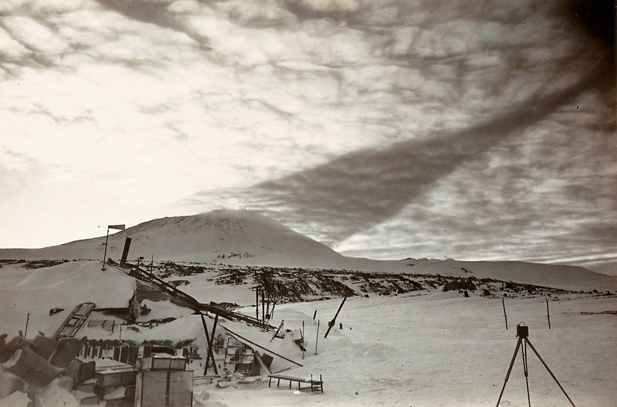 The sky in Antarctica by Herbert Ponting
