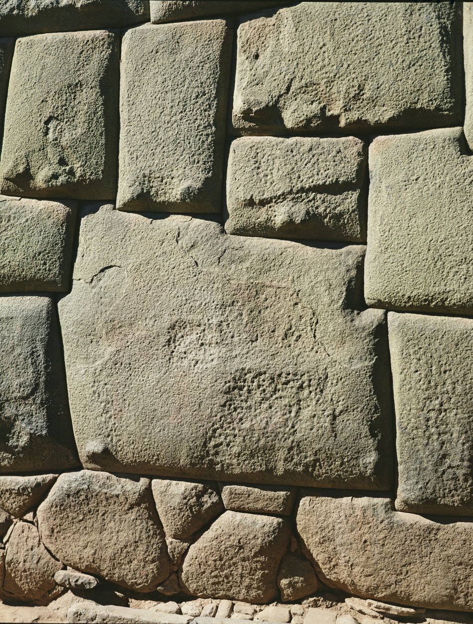 Stone with twelve angles by Incan