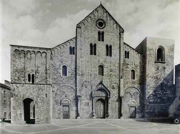 Facade of the basilica, founded in 1087 to receive the relics of St. Nicolas by Italian School