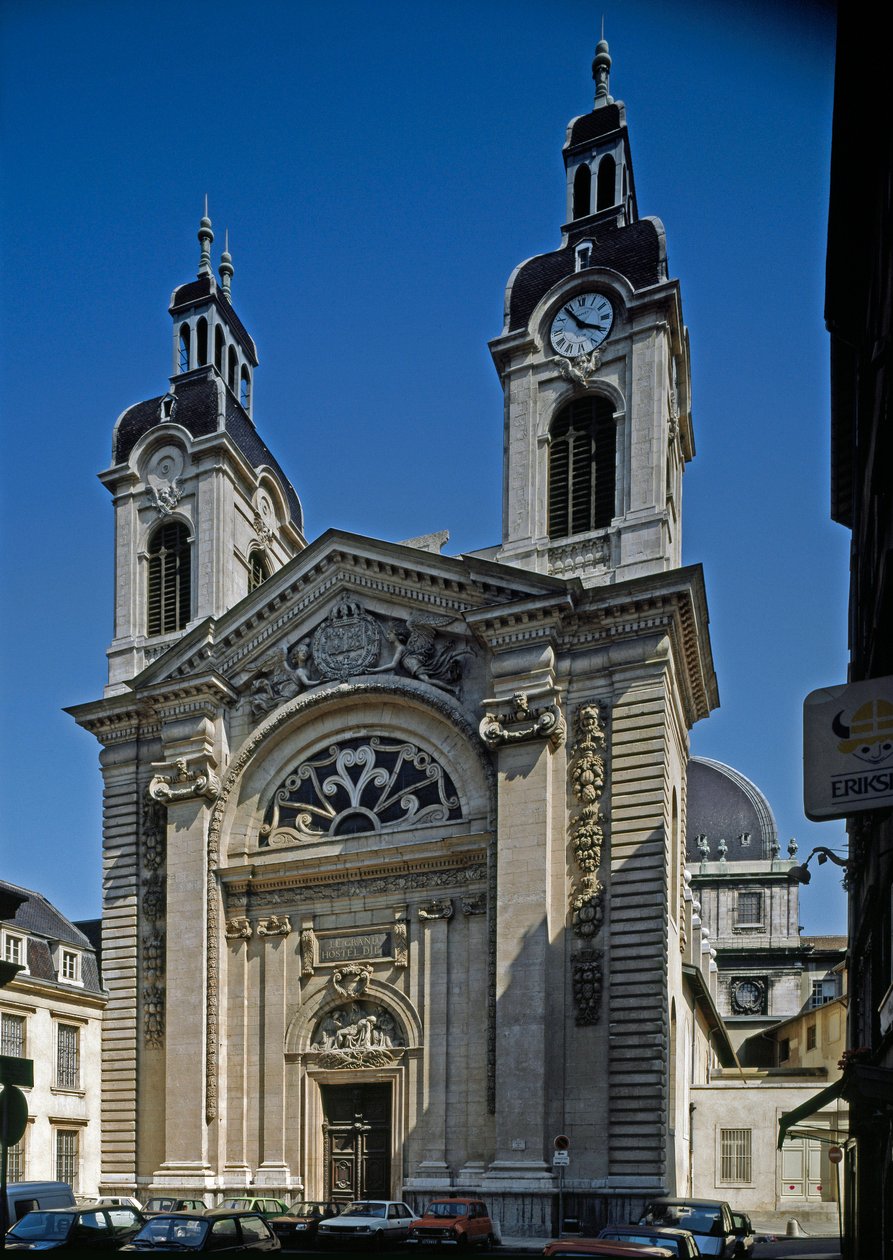 View of the chapel of the Hotel Dieu redesigned by the architect Jacques Germain Soufflot. Lyon, Rhone by Jacques Germain Soufflot