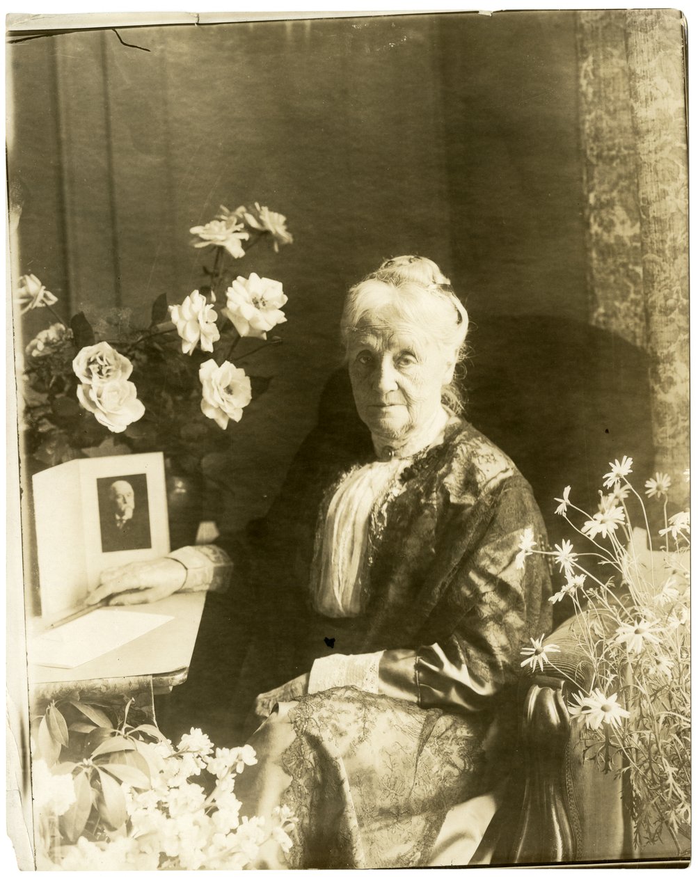 Mrs Greenwich Horne ?, c.1905-40 by Jessie Tarbox Beals