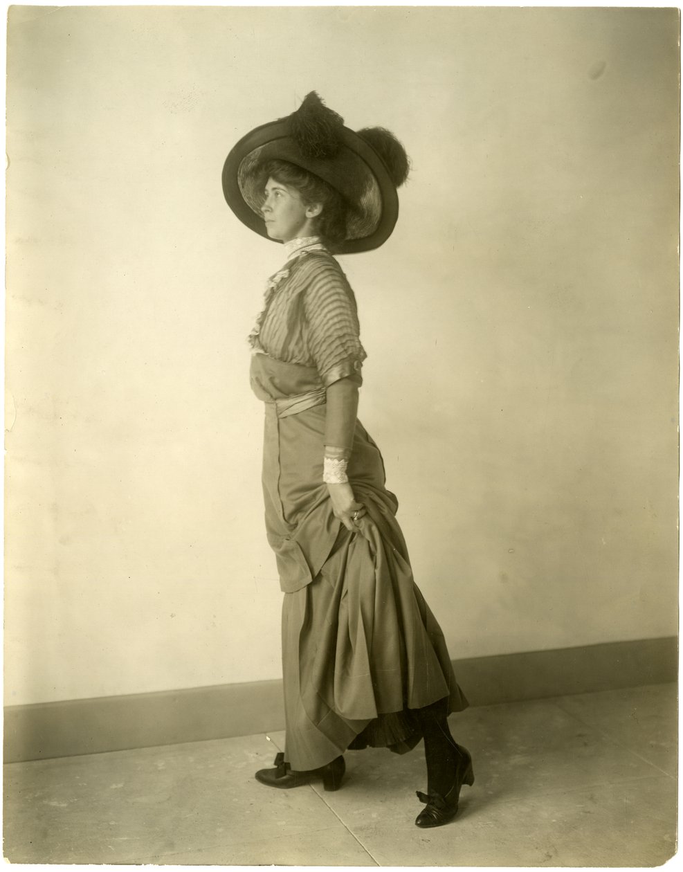 Model in feathered hat, c.1905-18 by Jessie Tarbox Beals