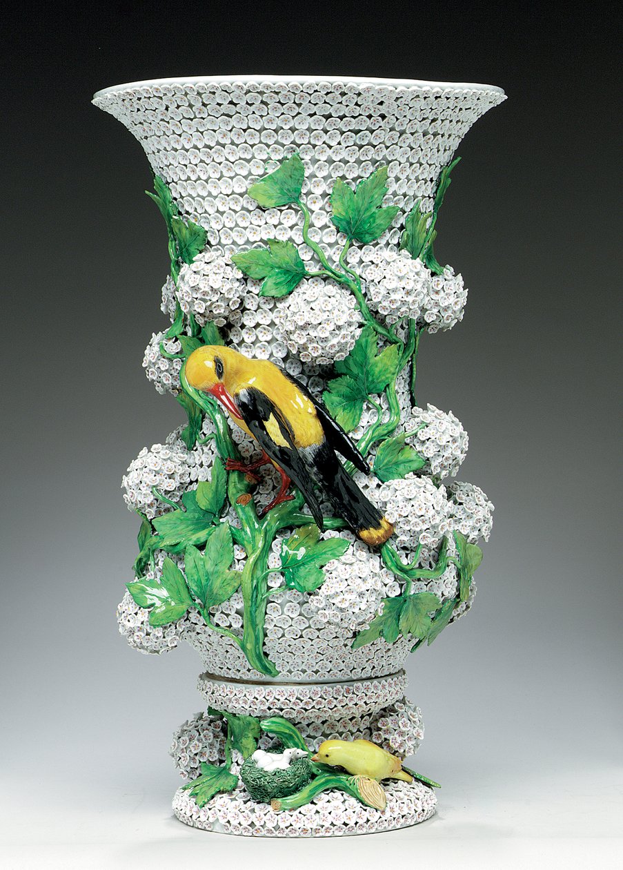 Meissen Schneeballen vase, mid to late 19th century by Johann Joachim (after) Kändler