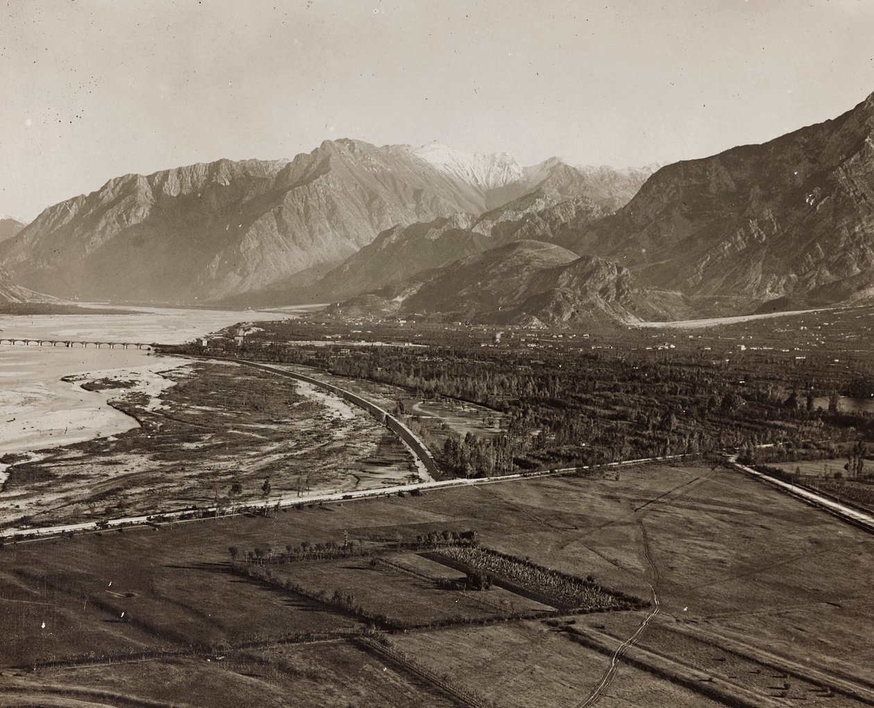 Album "Meine weltkriegs - Erinnerungen South-West Front (Carinthia, Italy, South Tyrol) 31/03/1915-12/11/1918 - Josef Zohles Wien": the Tagliamento by Josef Zohles