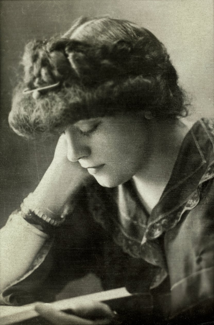 Portrait of Lucie Delarue Mardrus by Josse Photo