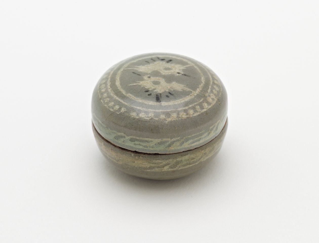 Covered Box with Inlaid Design of Paired Cranes, Late 12th-13th Century by Korean School