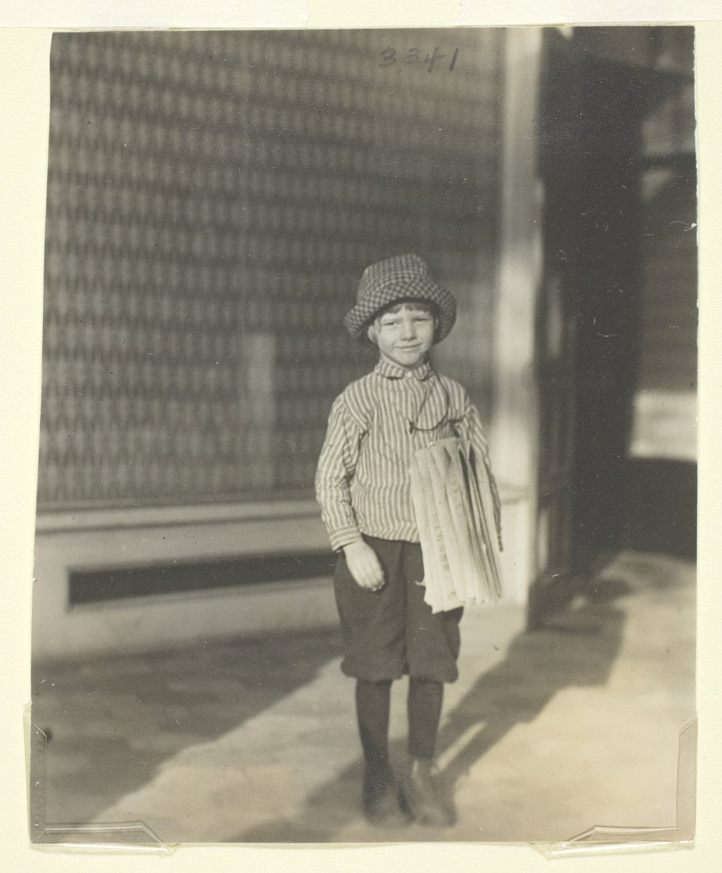 Leslie Cooper by Lewis Wickes Hine