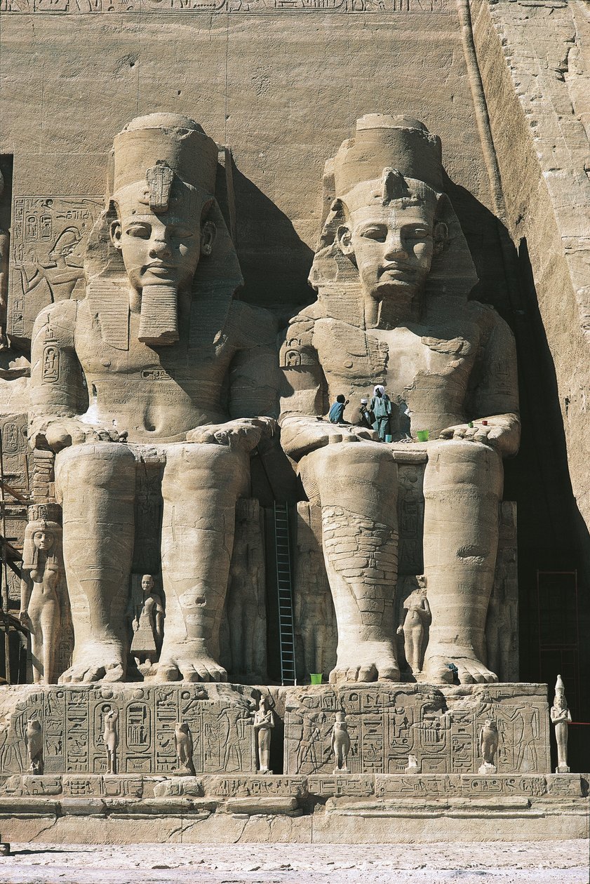 Colossal sandstone figures of enthroned Ramses II by Unbekannt Unbekannt
