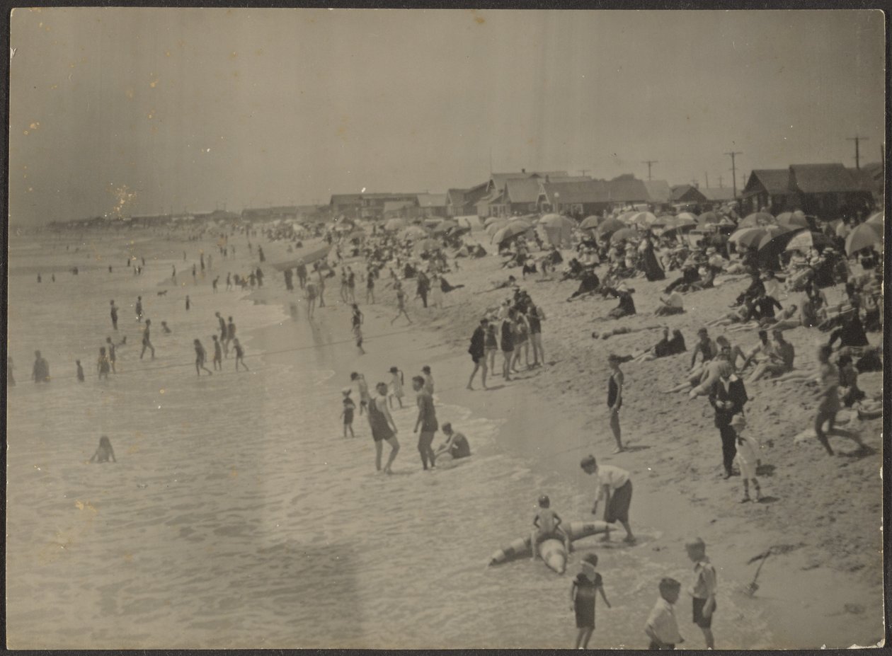 Beach Scene by Louis Fleckenstein