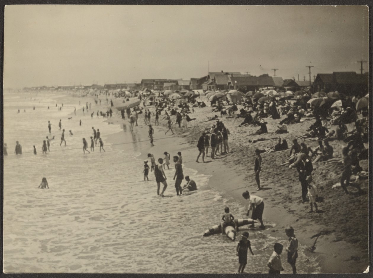 Beach Scene by Louis Fleckenstein