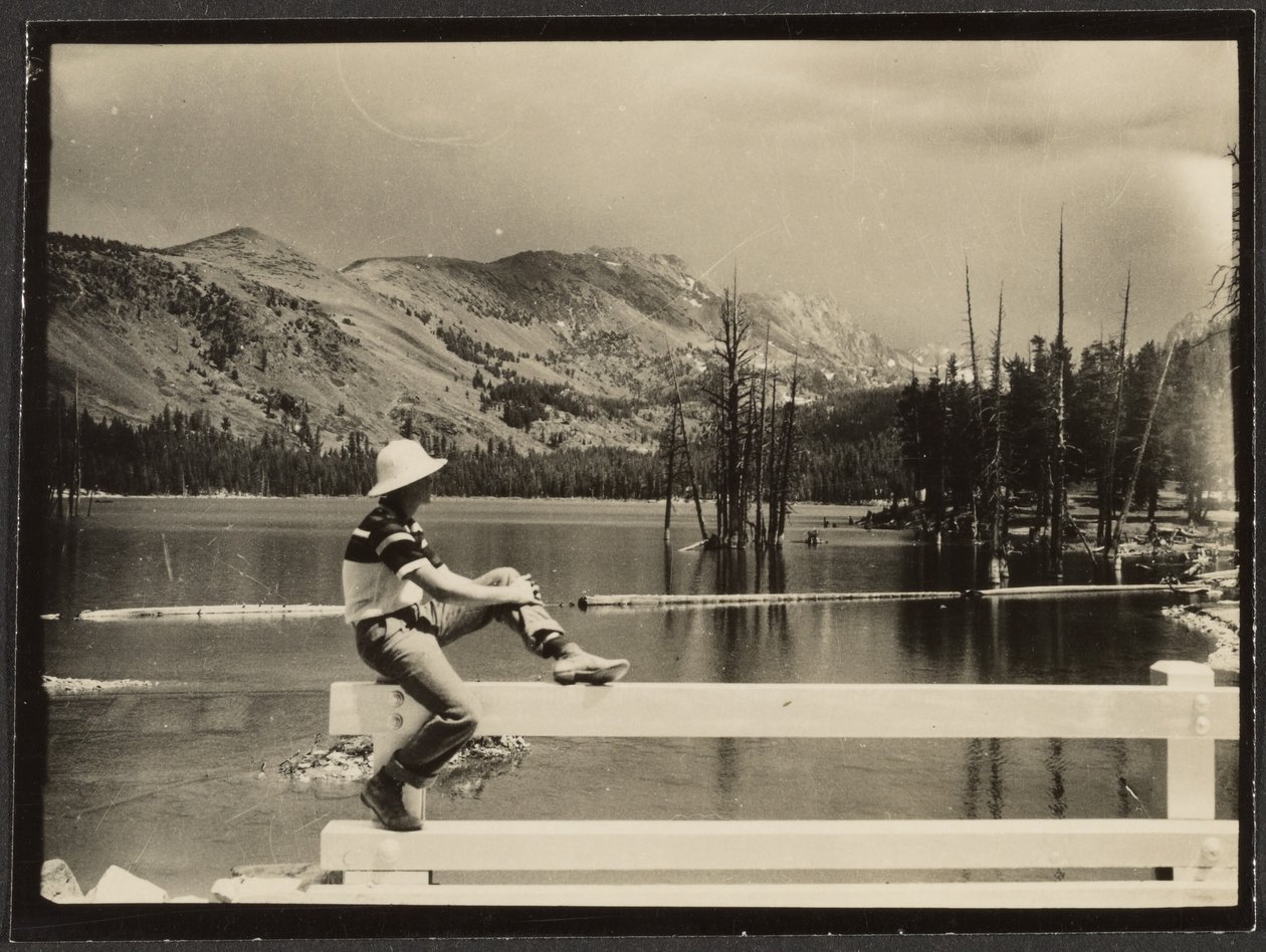 Lake Mary, Mammoth Lakes by Louis Fleckenstein