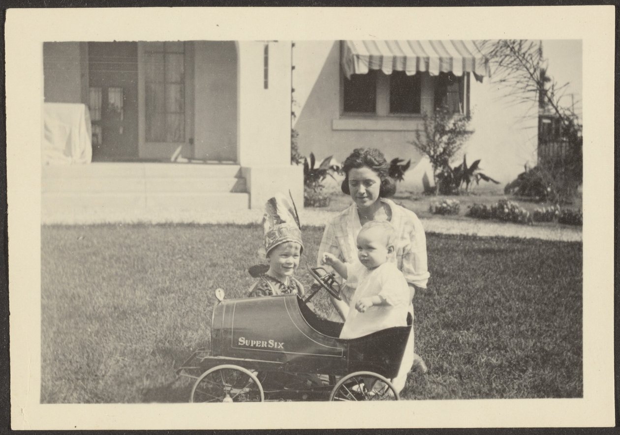 Woman and Children by Louis Fleckenstein