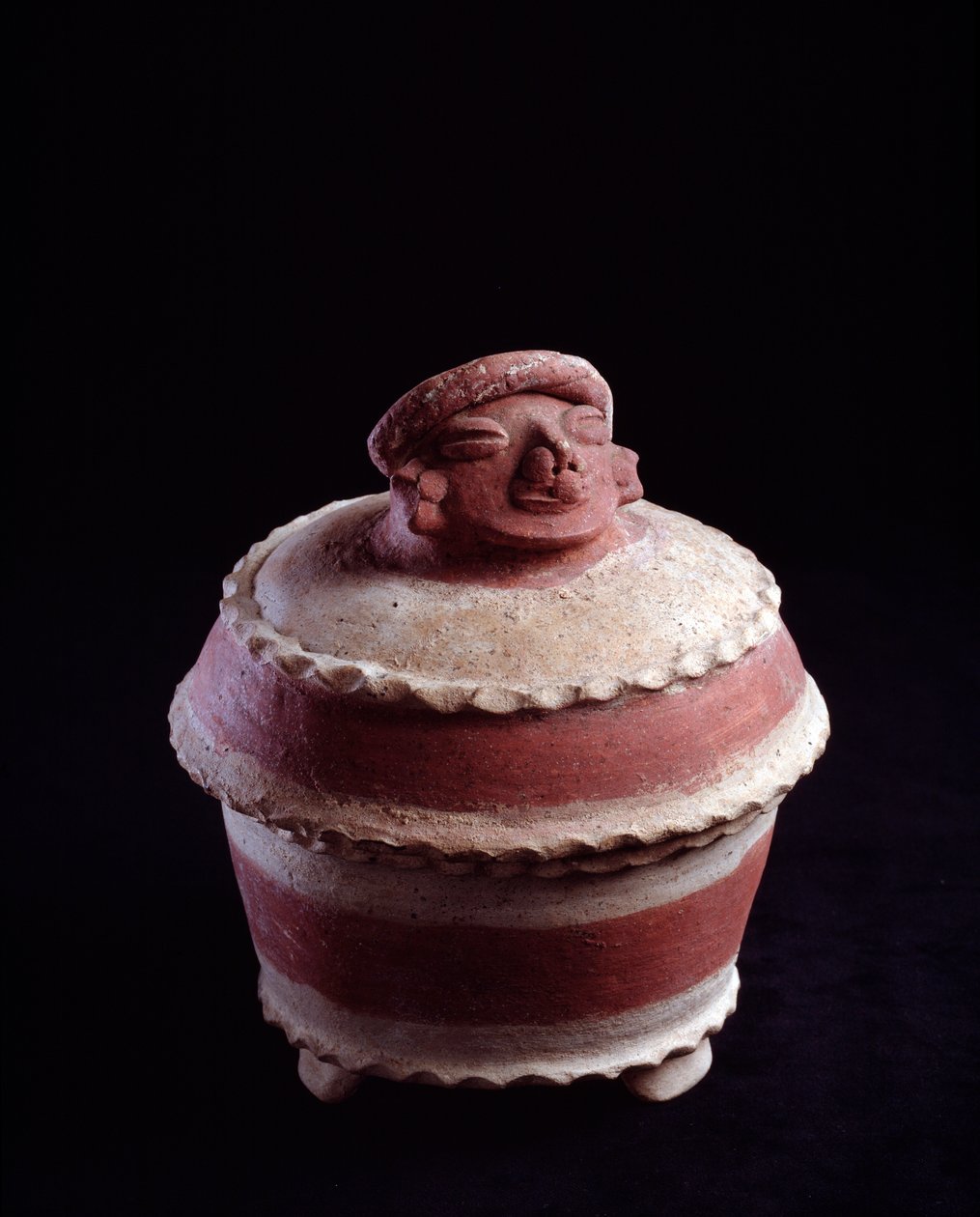Burial urn of tripod clay with a lid shaped like a human head by Mayan Mayan