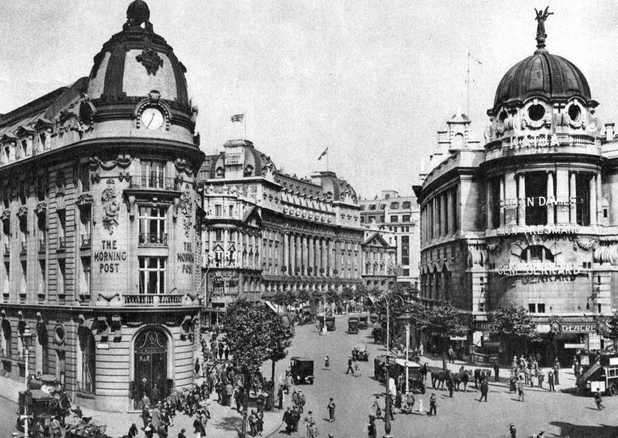 The Western Entrance to the Aldwych Crescent, London by McLeish