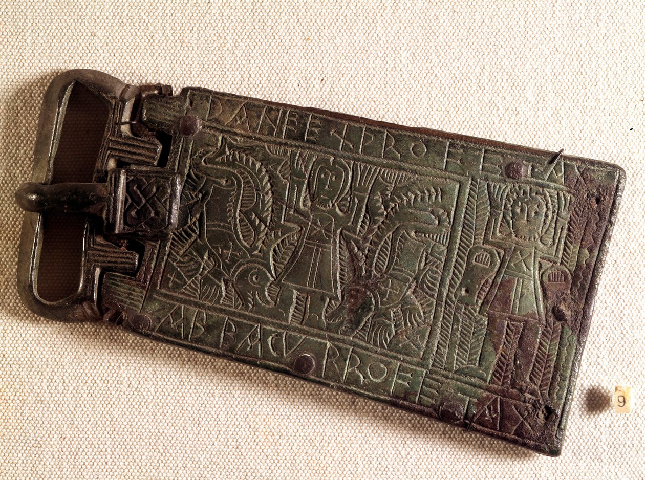 Bronze belt buckle of the Burgundian kingdom representing Daniel in the lion pit by Merovingian Merovingian