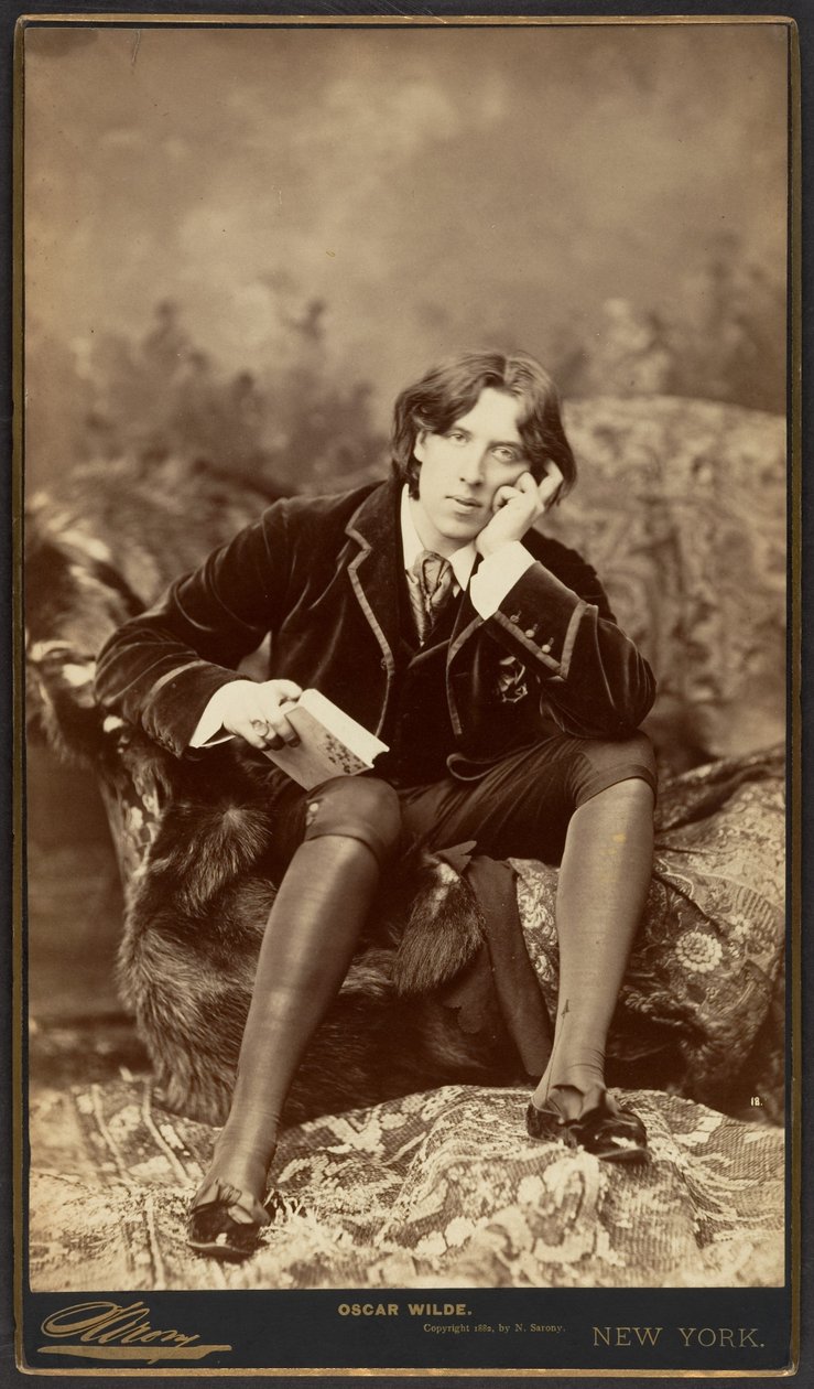 Oscar Wilde by Napoleon Sarony