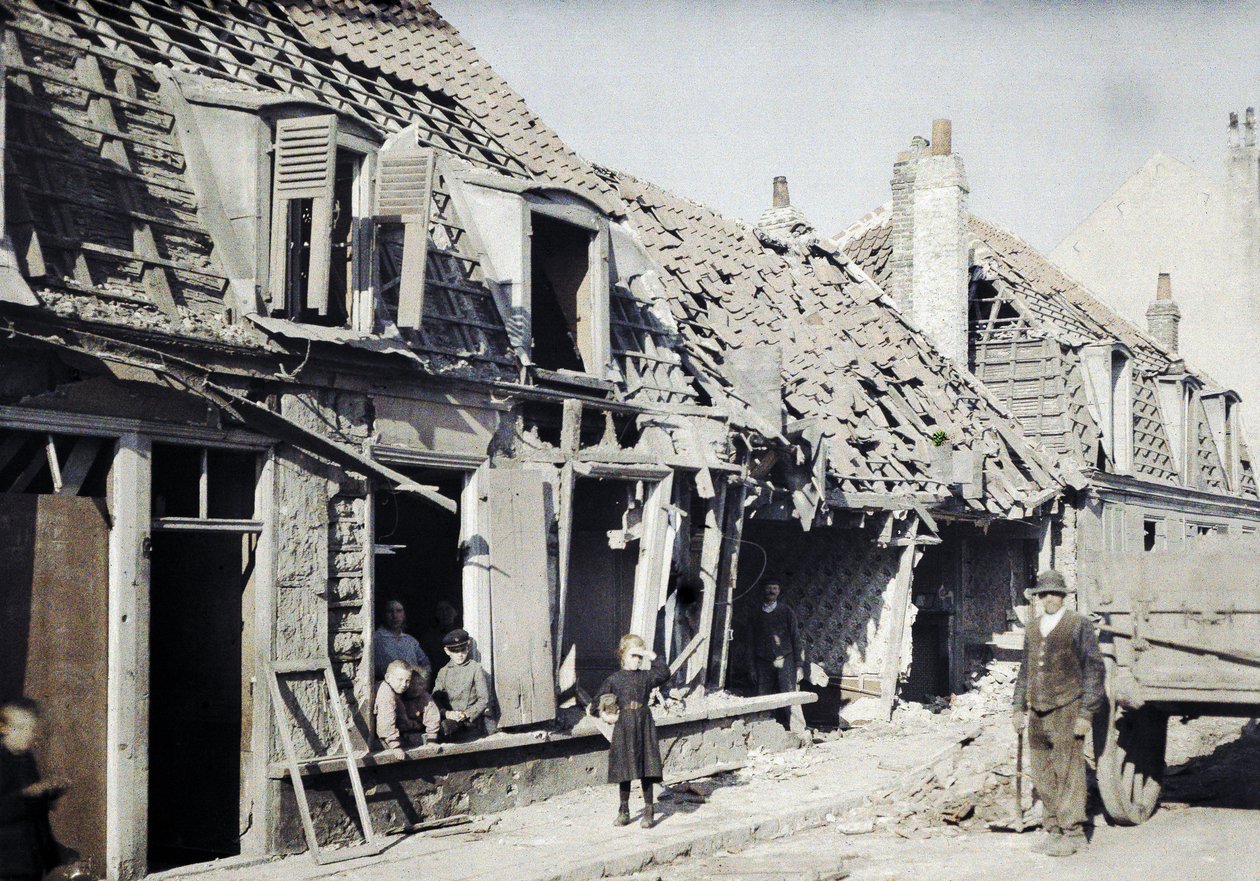 Damaged buildings after the bombings of September 10 and 11 in the town of Rosendaël near Dunkirk, Region Nord-Pas-de-Calais, France, September 11, 1917 by Paul Castelnau