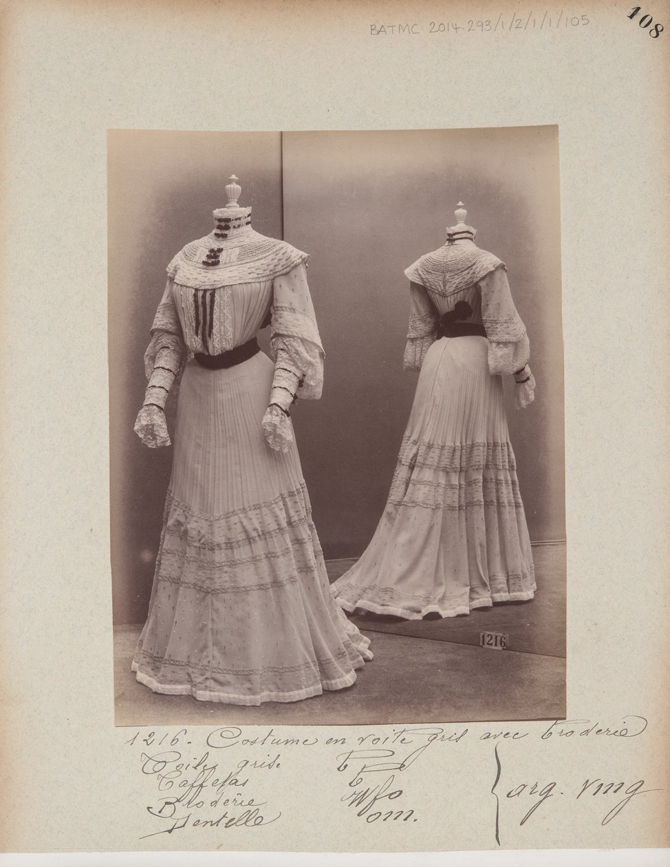 House of Worth, Costume by Photographer French