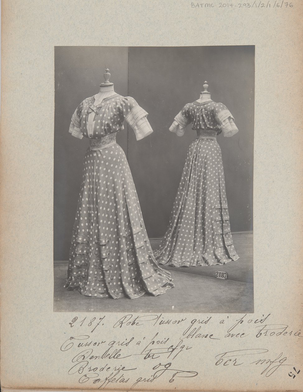 House of Worth, Costume by Photographer French