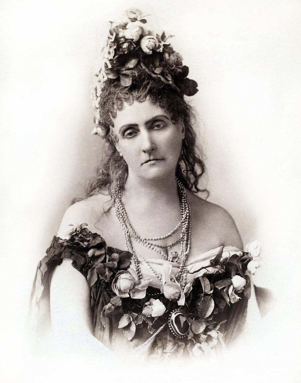 Portrait of Countess Virginia Oldoini Verasis di Castiglione (1835-1899) - photo by Pierre Louis Pierson (1822-1913) by Pierre Louis Pierson