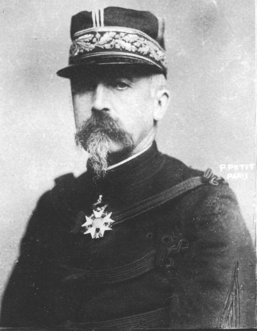 Metzinger by Pierre Petit