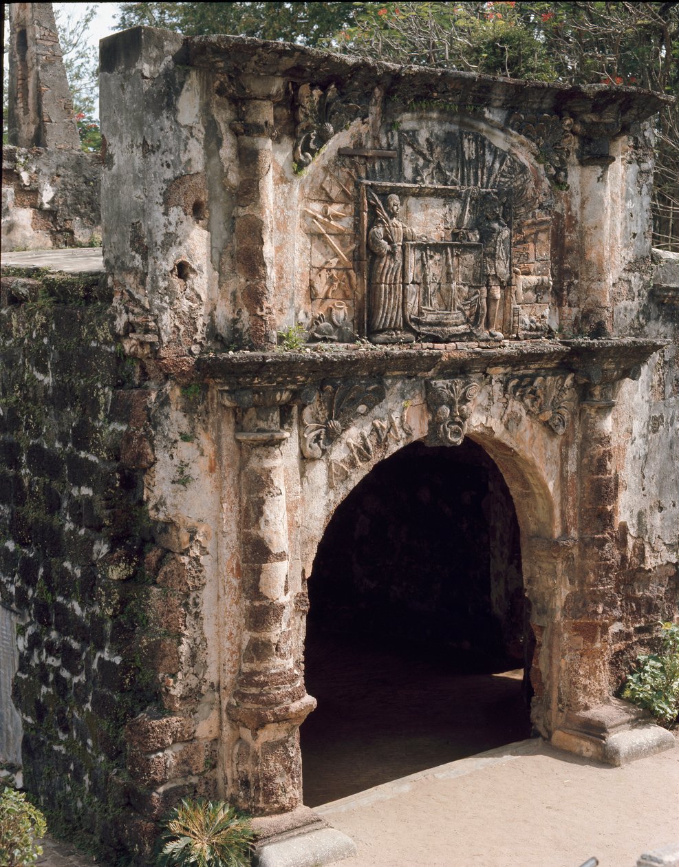 View of the gate of the Fortaleza fortress by Portuguese School