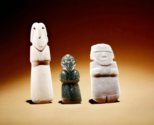 Carved Figures with Central Bird Shaped Celt with Convex Back from Guacimo, Linea Vieja Area by Pre Columbian Pre Columbian