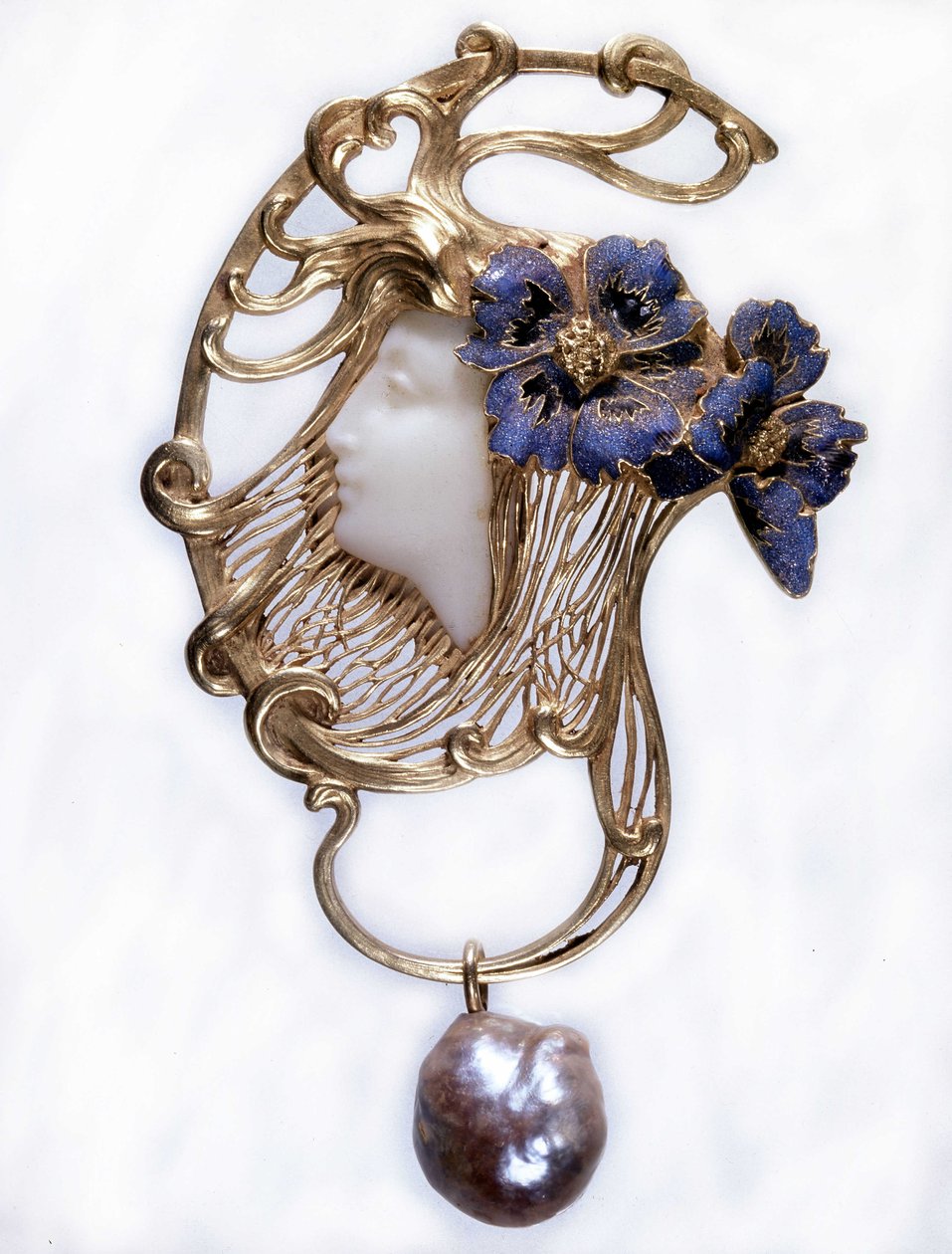 Jewellery, pendant by Rene Lalique (1860-1945) by Rene Jules Lalique