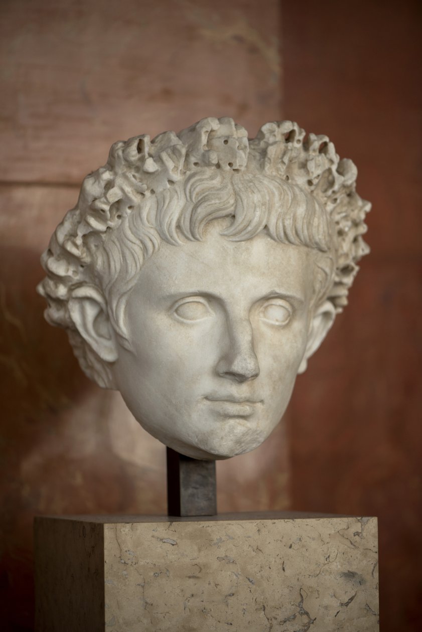 Head of the Emperor Augustus (63 BC - 14 AD) marble by Roman Roman