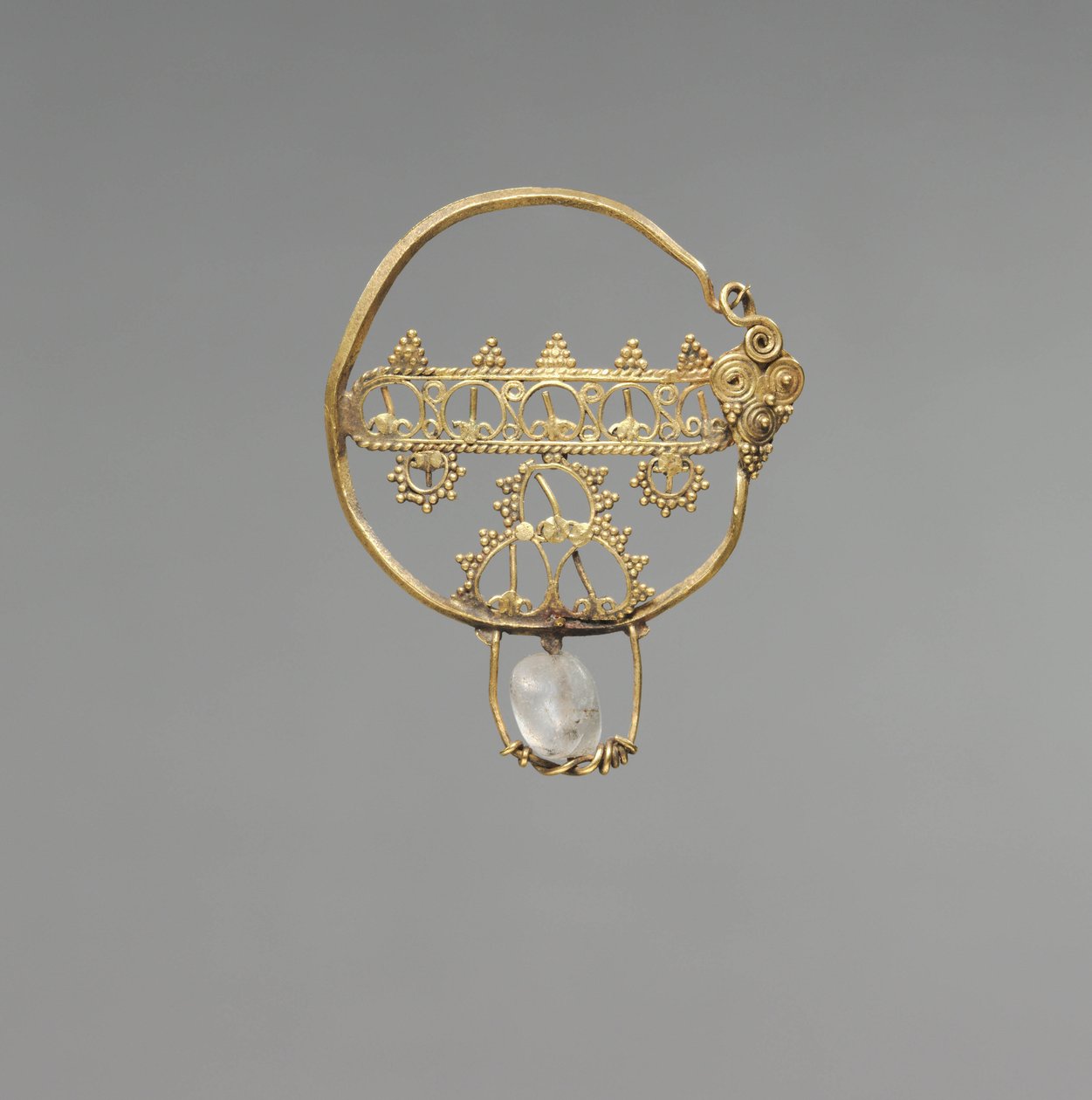 Earring with openwork, Early Byzantine Period, 600-800 by School Byzantine