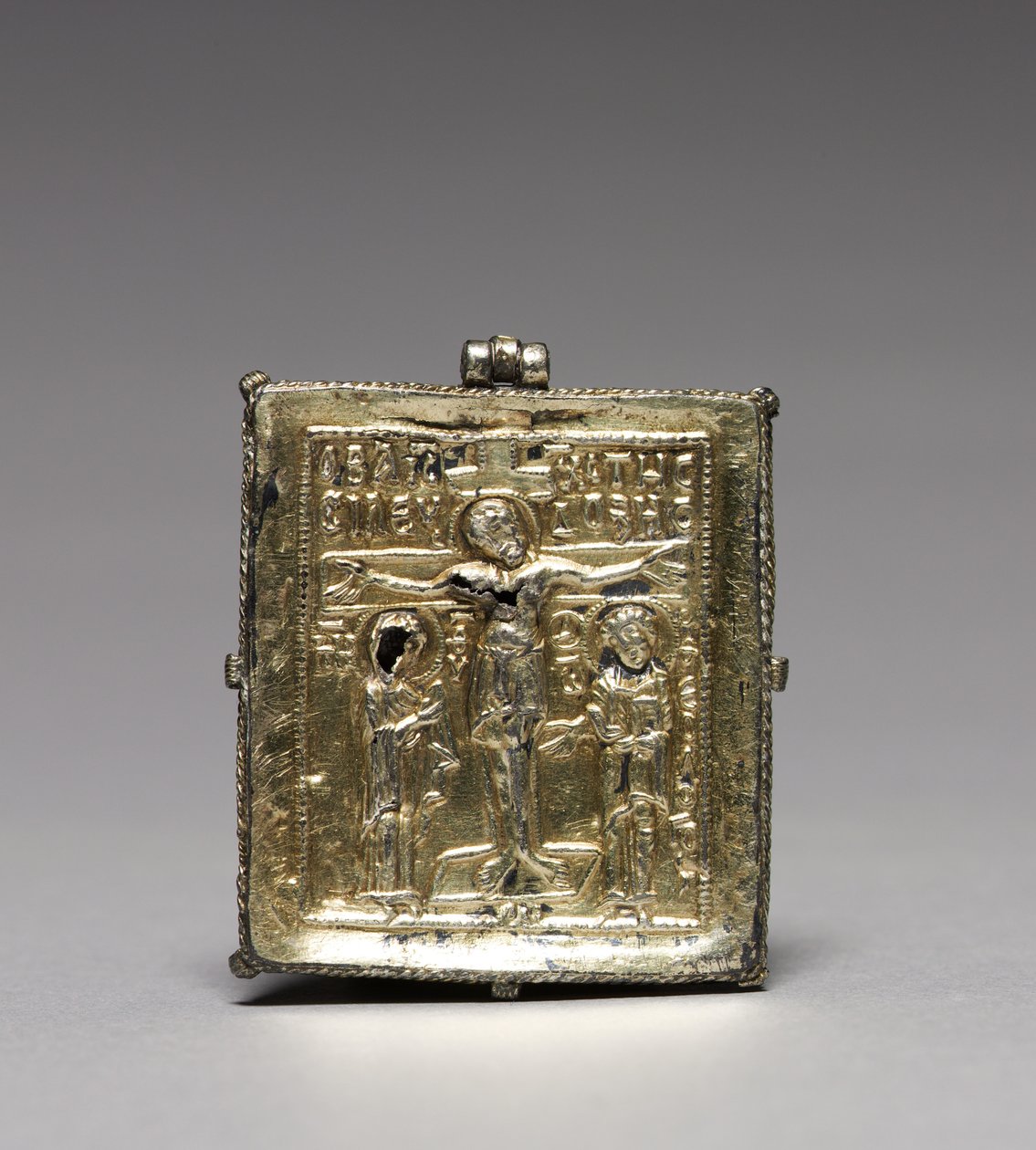 Enkolpion with the Crucifixion (front) and Saints Theodore and George (back) by School Byzantine