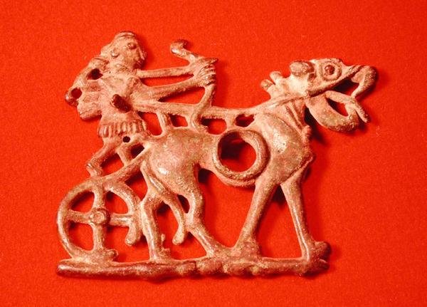 Horse bit depicting a hunter on his chariot, firing his bow, c.1200-700 BC by School Persian