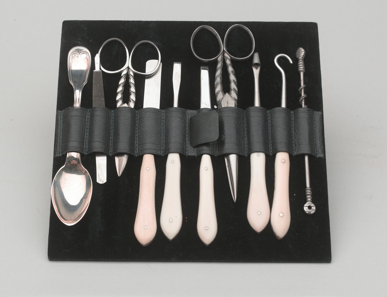 Dressing case of Lieutenant-General Sir Thomas Graham, Lord Lynedoch by Scottish School