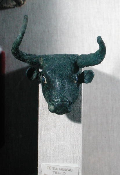Head of a bull, with Royal Sumerian inscription, mount for a piece of furniture or for a harp, from Telloh (ancient Girsu) Early Dynastic Period, c.2500-2400 BC by Sumerian