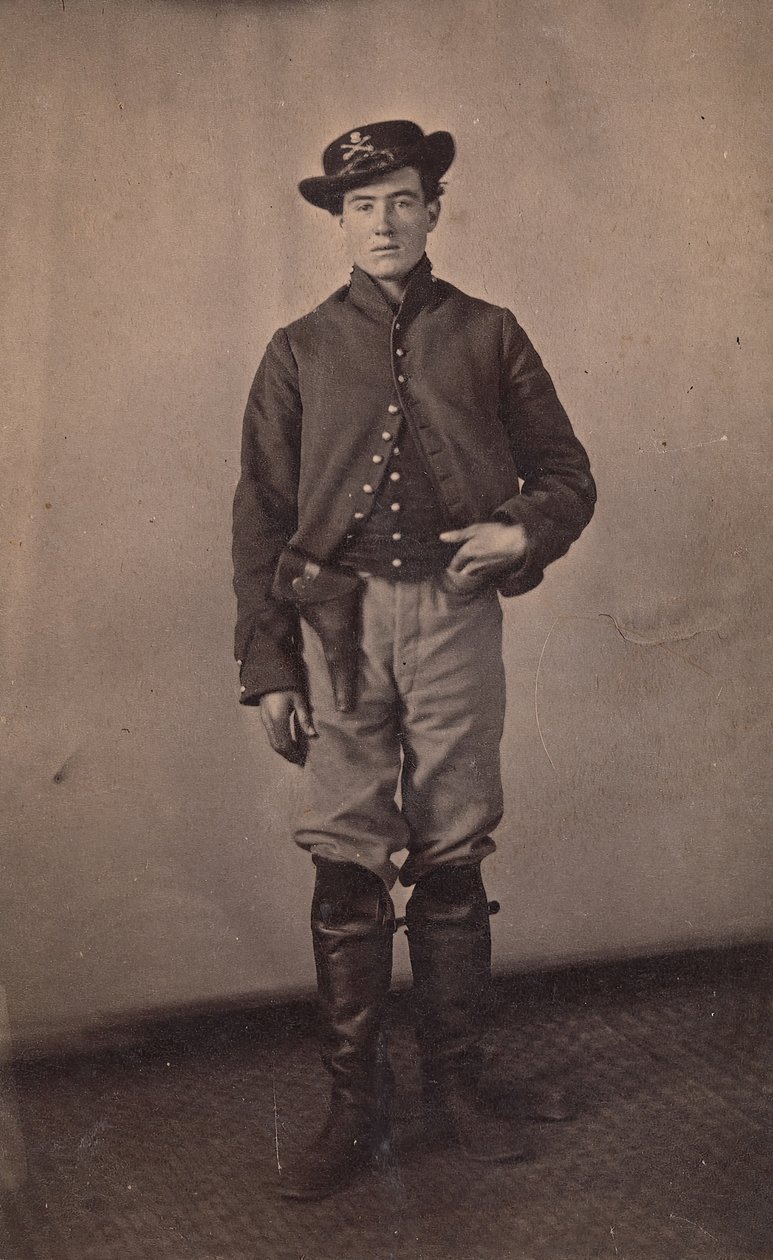 Union Cavalry Soldier with Pistol in Holster by Tappin