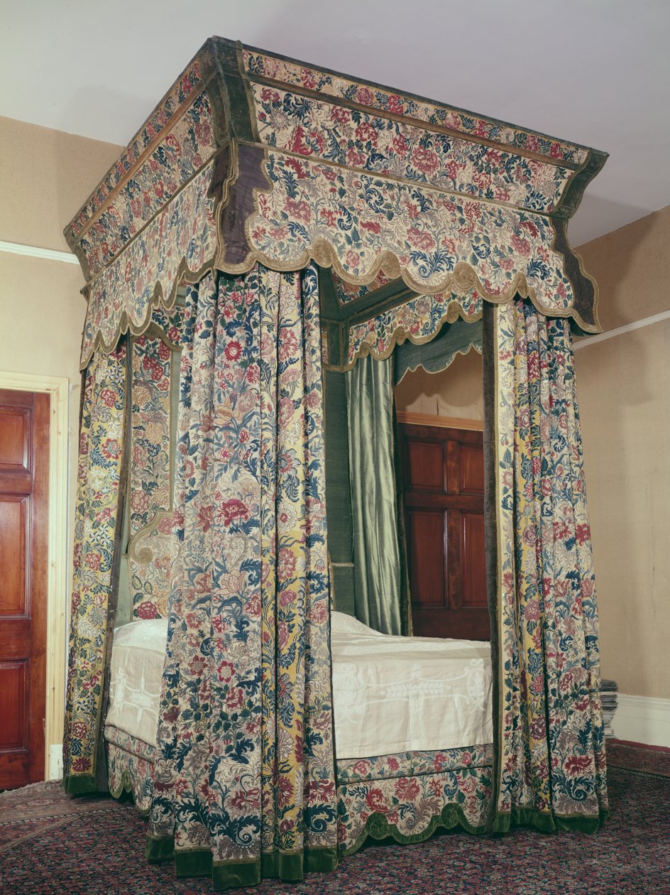 Four Poster Bed with Embroidered Hangings by Unbekannt Unbekannt