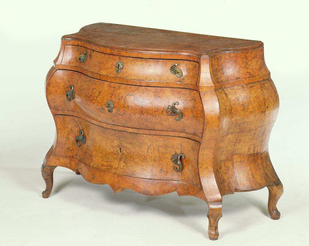 North Italian walnut commode, exaggerated bombe form, c.1760 by Unbekannt Unbekannt