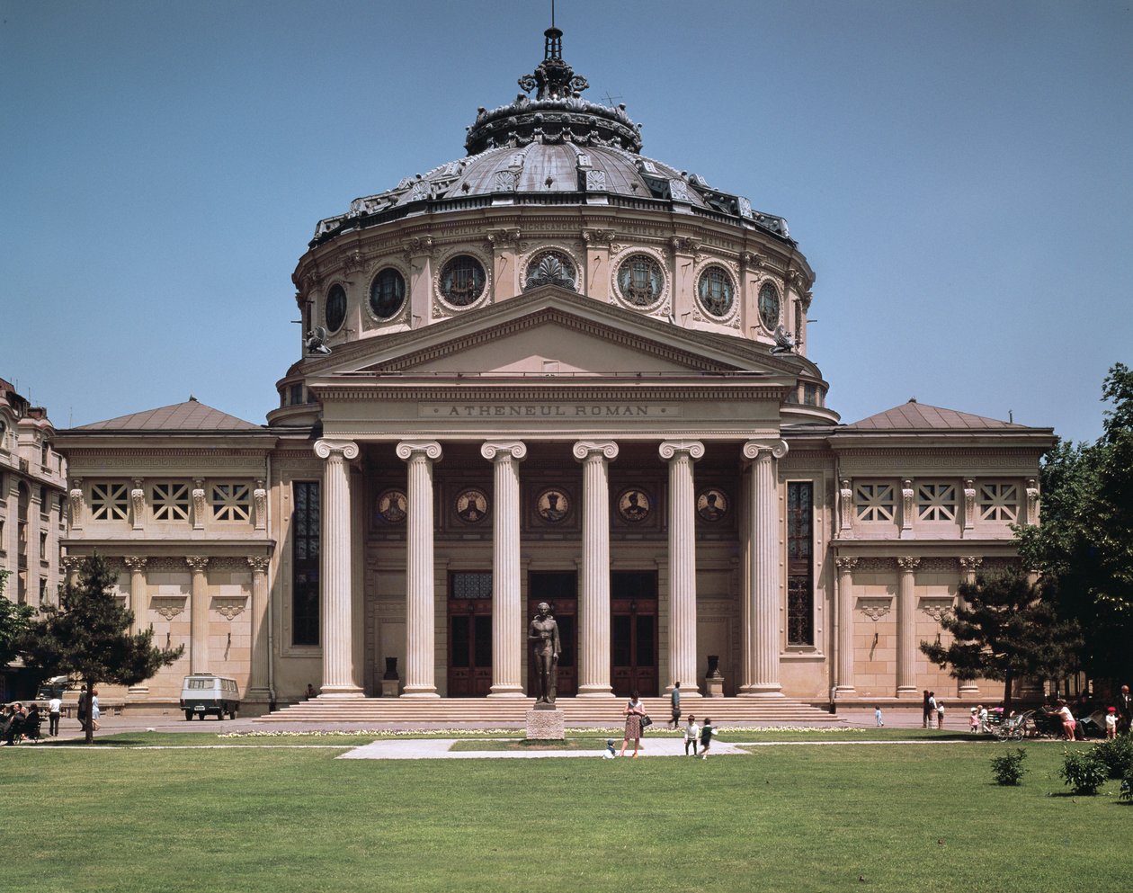 The Romanian Atheneum, Bucharest, Romania by Unbekannt Unbekannt