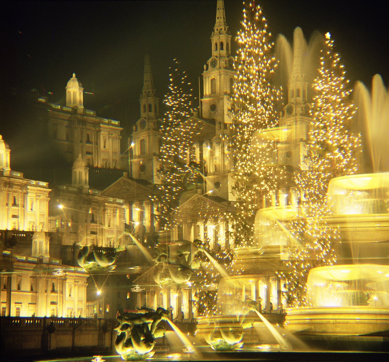 Trafalgar Square, Christmas Lights by Unbekannt Unbekannt