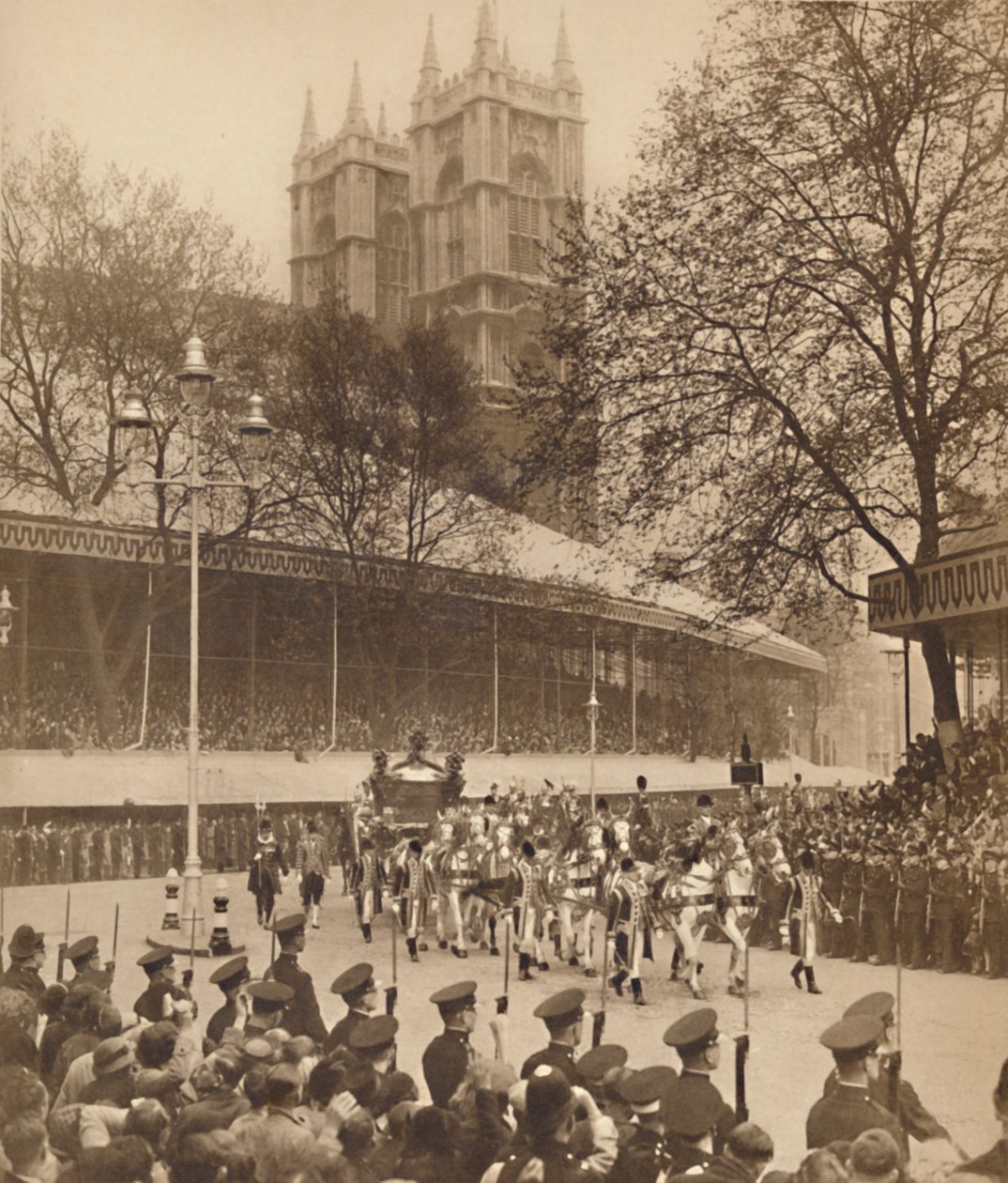 Acclaimed by Thousands at Westminster, May 12, 1937 by Unbekannt