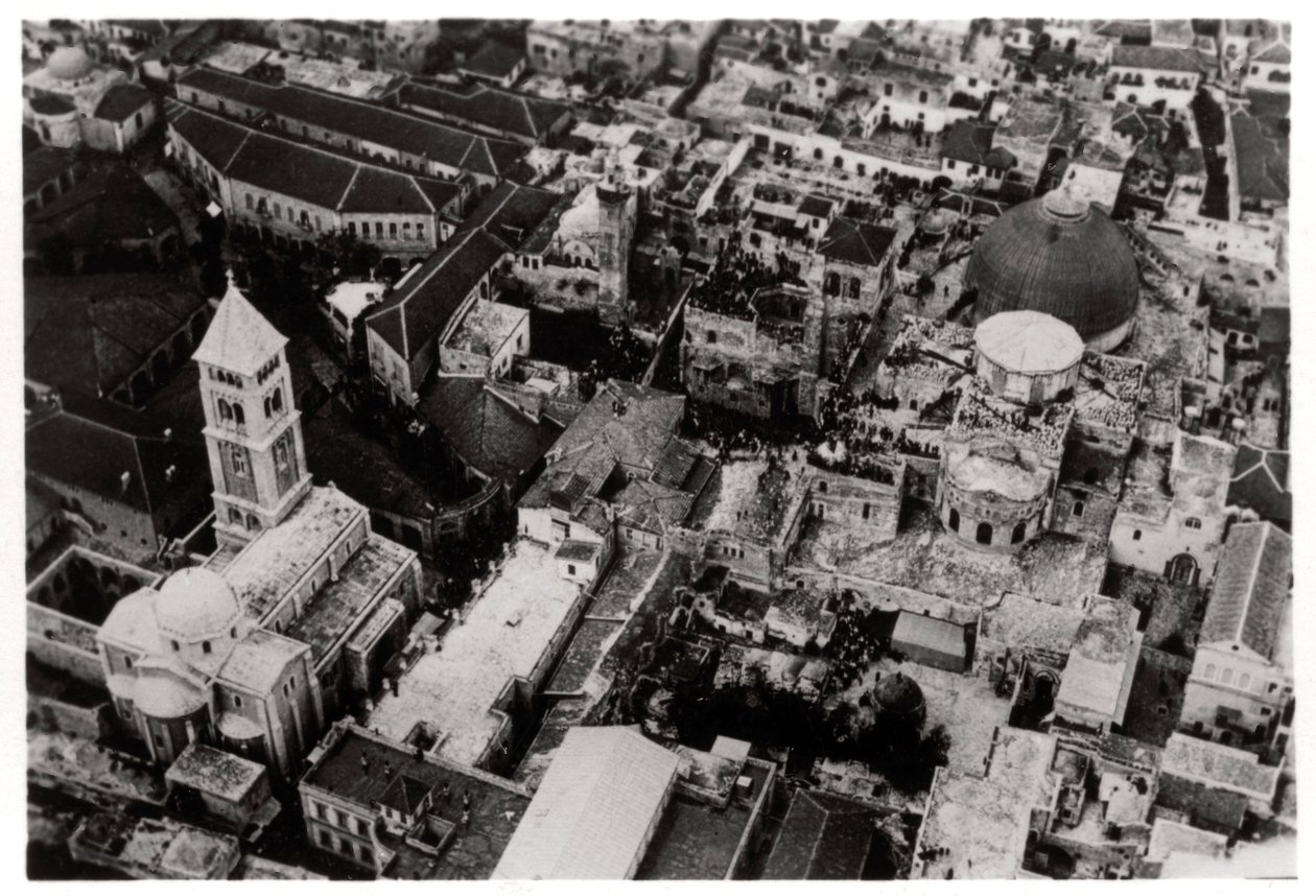 Aerial View of the Church of the Holy Sepulchre, Jerusalem, Palestine, from a Zeppelin, 1931-1933 by Unbekannt
