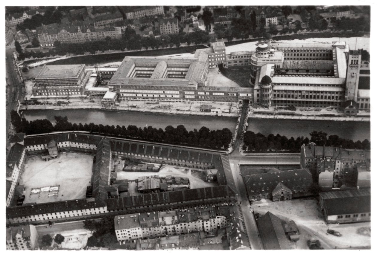 Aerial View of the Deutsches Museum, Munich, Germany, from a Zeppelin, c1931-1933 by Unbekannt