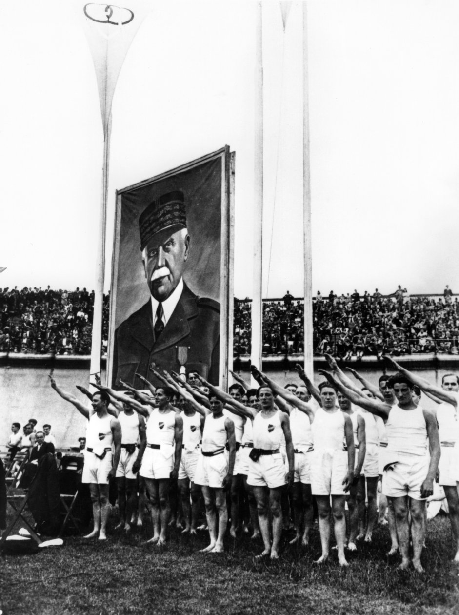 Athletes giving the fascist salute, Parc des Princes, Paris by Unbekannt