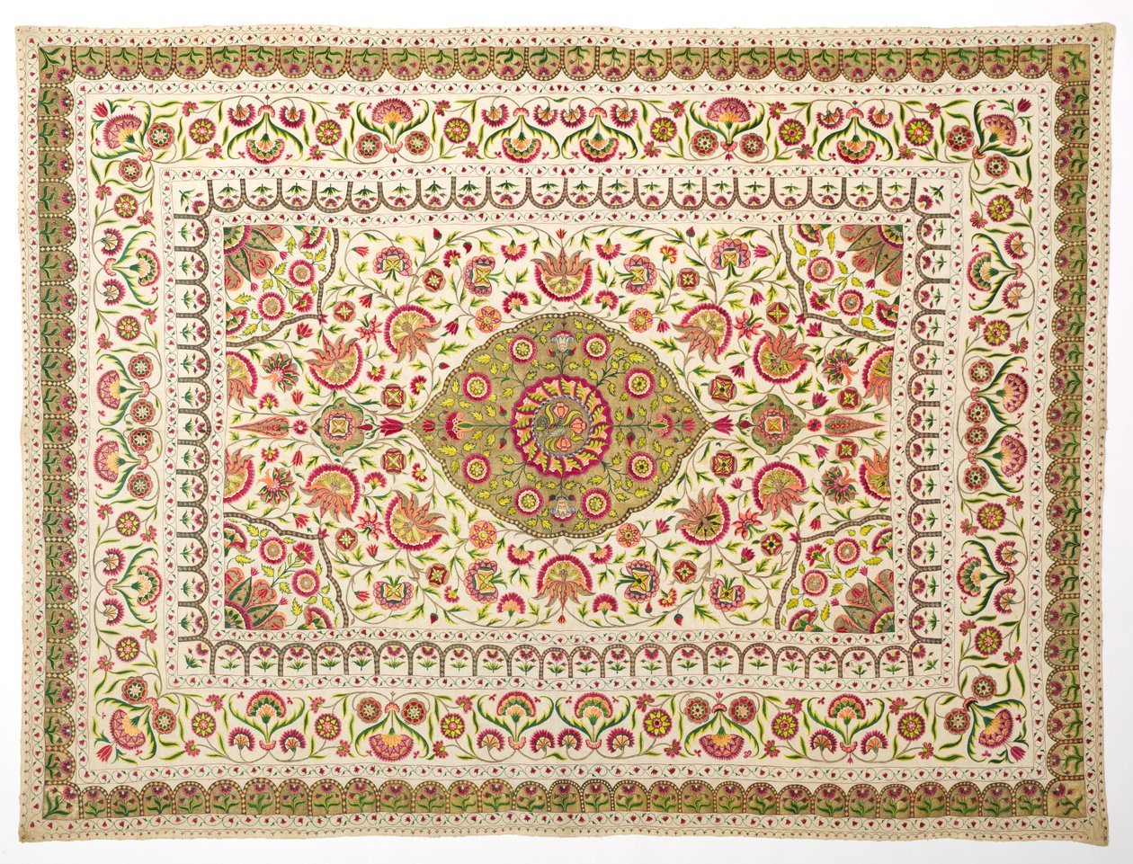 Bed Cover with Floral Medallion Pattern, late 1600s to early 1700s by Unbekannt