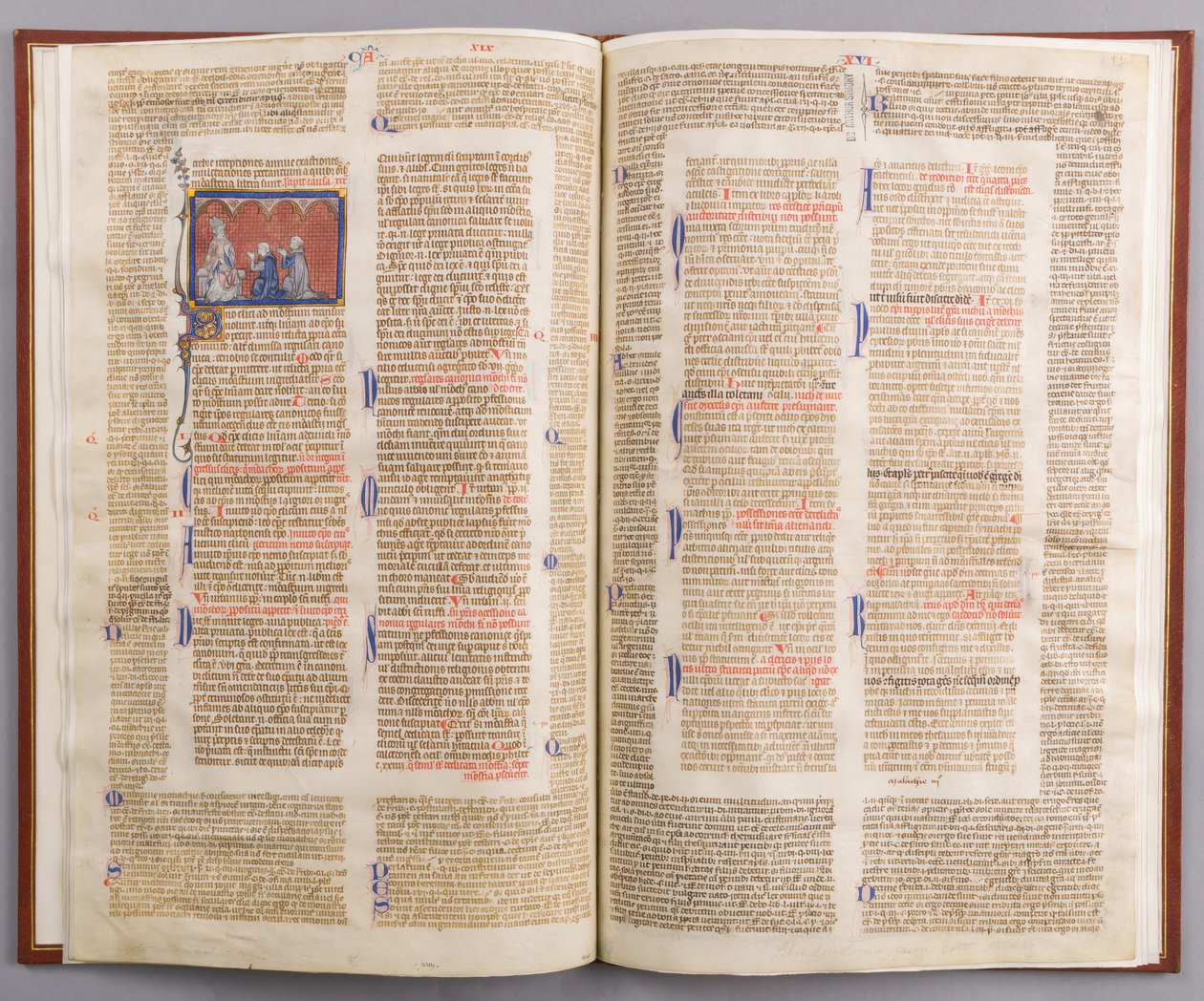 Bifolium with the Decretals of Gratian, French, ca. 1290 by Unbekannt