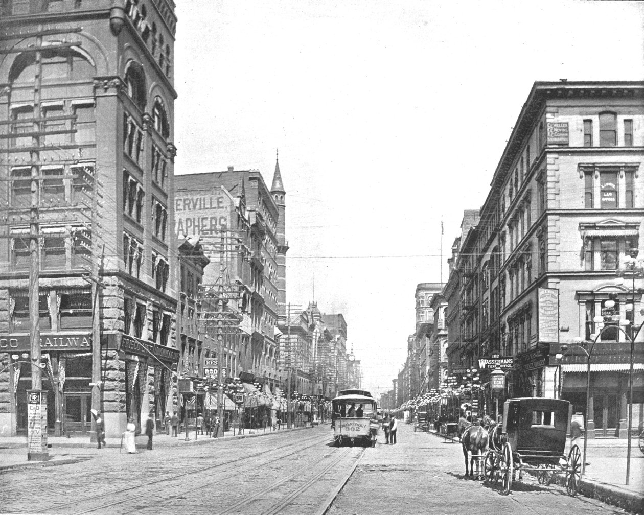 Broadway, North from Chestnut Street, St. Louis, Missouri, USA, c1900 by Unbekannt